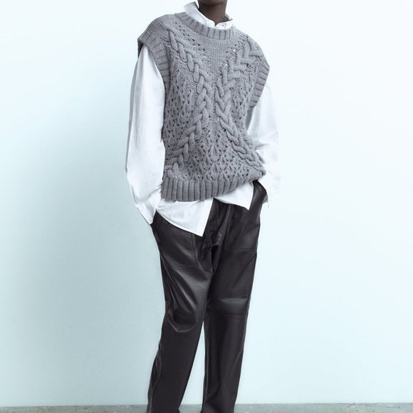 Haute Hippie 100% Merino wool sweater vest - Picture 2 of 16